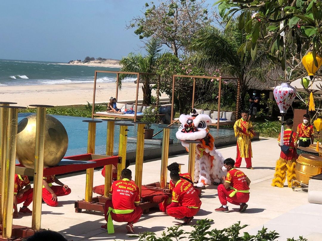 Azerai Kê Gà Resort có khu vực hồ bơi an toàn và các tiện ích vui chơi cho trẻ em