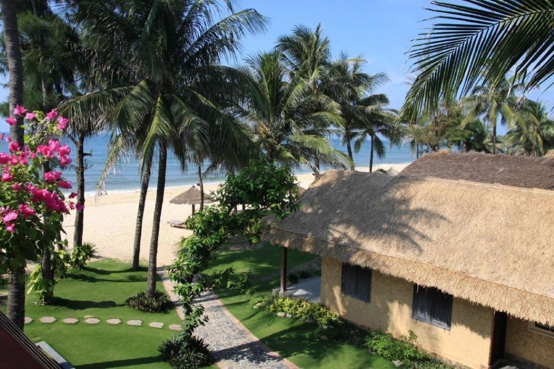 View biển và vườn mang lại cảm giác thư giãn tại Bamboo Village Resort Mũi Né