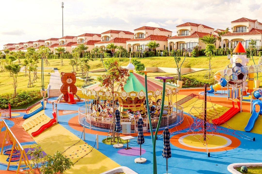 Khu vui chơi nước và hồ bơi trẻ em an toàn tại Centara Mirage Resort Mũi Né