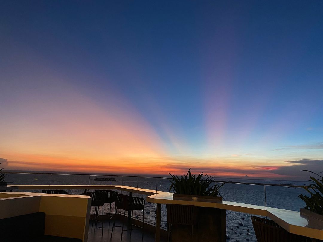 View biển từ Fusion Suites Vũng Tàu xịn xò, ngắm hoàng hôn chill hết nấc!