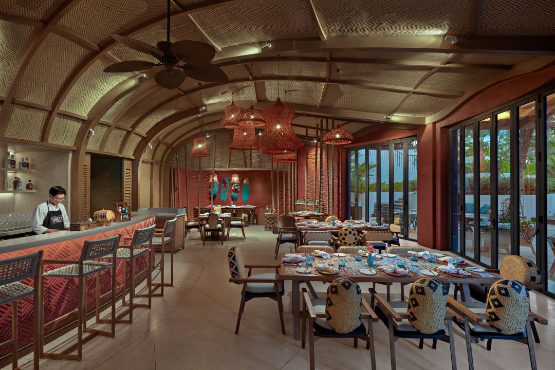 Bữa sáng tại Mövenpick Phan Thiết đa dạng và đầy đủ, cung cấp nhiều lựa chọn cho khách