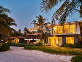 4 Bed Room Villa - Night Overview