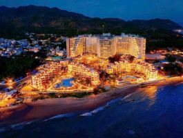 Vienna House by Wyndham Charm Long Hải