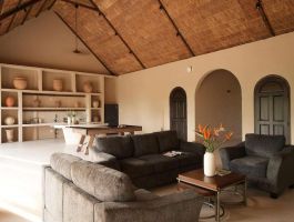 Luxury Apartment 4BR3