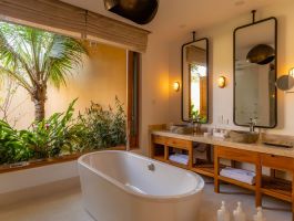 Beach Front 1BR Pool Villa2