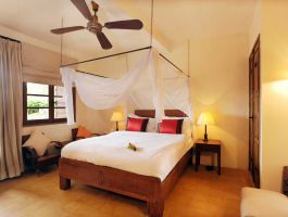 Ana Villas - Le Petit 4