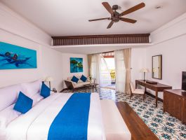 Balcony Sea View (2)