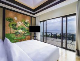 3BR Oceanview Pool Villa