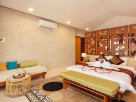 Beach Front 2BR Villa (2)