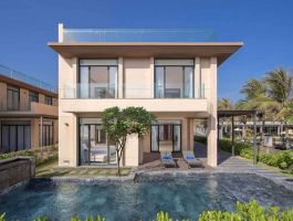 4BR Beach Front Pool Villa