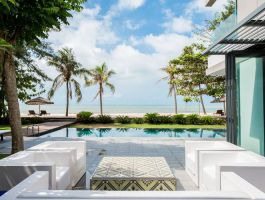 Beachfront Pool Villa