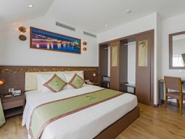 Executive River View