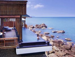 2BR Seaside Villa On The Rocks