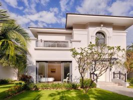 Biệt Thự 04 Phòng Ngủ Có Hồ Bơi Riêng