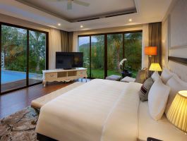 Biệt Thự 04 Phòng Ngủ Có Hồ Bơi Riêng