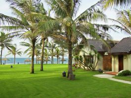 Bungalow Beach Front