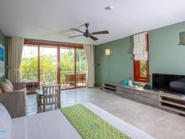 Luxury Ocean Village3