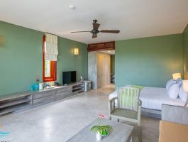 Luxury Ocean Village2