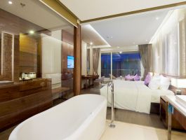 Classic-City-View-King-Bed-2-2MB