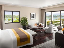 Deluxe Hướng Sông