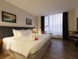 Deluxe hướng vườn (1)