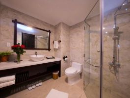 Deluxe Hướng Vườn (8)