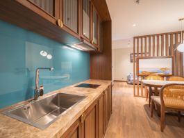 Executive Deluxe (6)