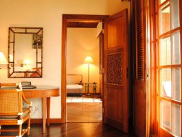 Furama_-Lagoon-Superior 3