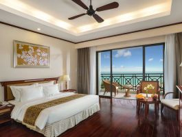 Grand deluxe suite hướng biển (3)