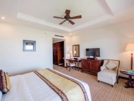 Hang-phong-deluxe-huong-bien-Vinpearl-Resort-Spa-Phu- Quoc (4)