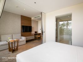 Executive Urban Wing2