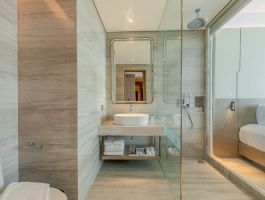 khach-san-awaken-da-nang-12