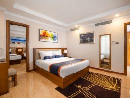  Executive Connecting1