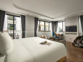 May De Ville Grand Suite