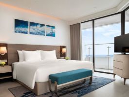 Executive Corner Suite 