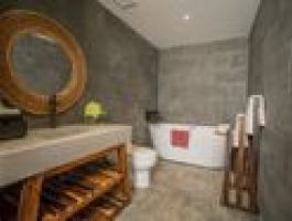 khach-san-the-signature-nha-trang-f11