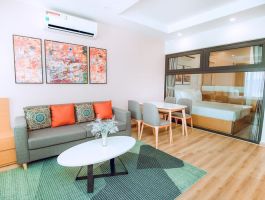 2BR Apartment with Sea Front