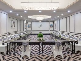 Melia Vinpearl Nha Trang Empire