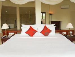 Pax Executive Suite2