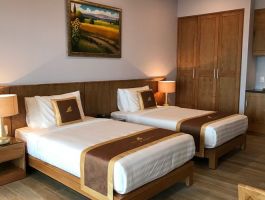 Grand Deluxe Garden2