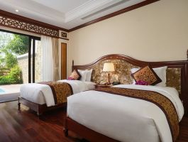 Premier Pool Side (4)