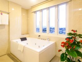 PRESIDENT SUITE RESTROOM - LADALAT HOTEL (12)