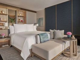 4BR Club Beach Pool Villa