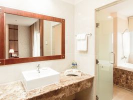 RESTROOM LADALAT -LADALAT HOTEL (5)