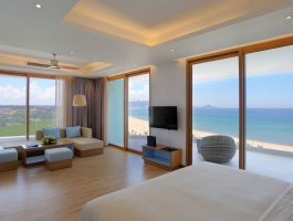 Studio Suite Deluxe (1)