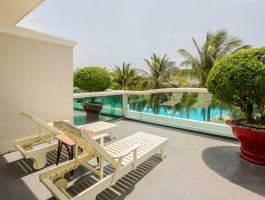 Superior Pool View (1)