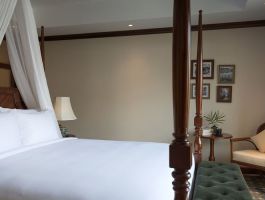 Veranda Suite Pool View (3)