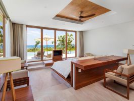 Villa 3BR Beachfront