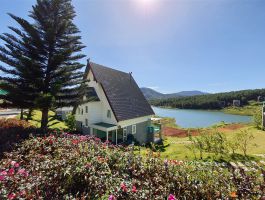 Villa 8 phòng ngủ hướng hồ 1